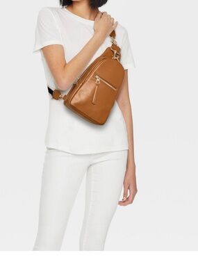 Universal Thread Sling Pack Crossbody Bag